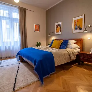be-a-budapester.inbudapesthotels.com/